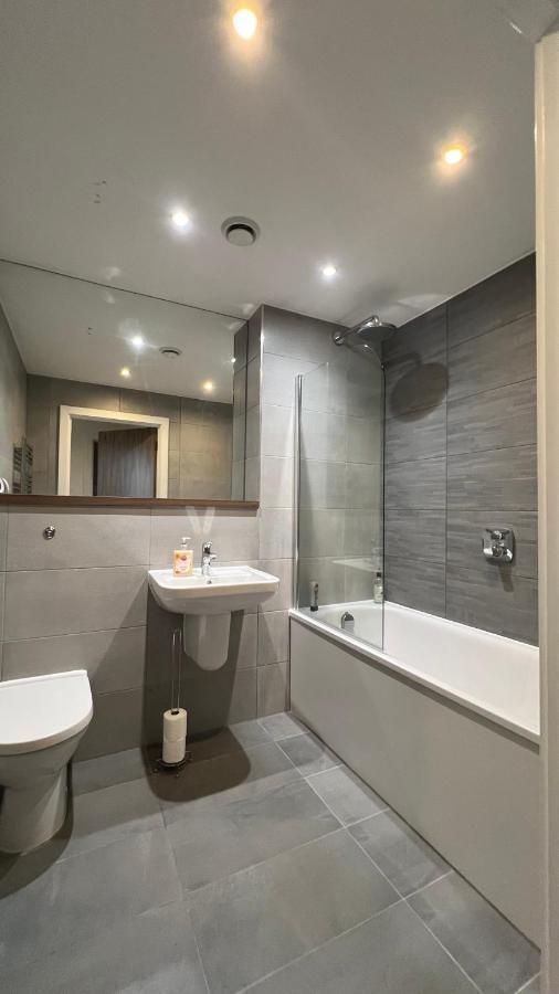 Stunning Manchester City Centre Apartment! Ideal For Small Groups Exterior foto